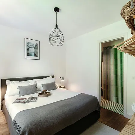 Casasco - By Myhomeincomo *