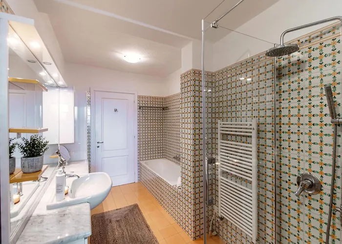 Casasco - By Myhomeincomo *