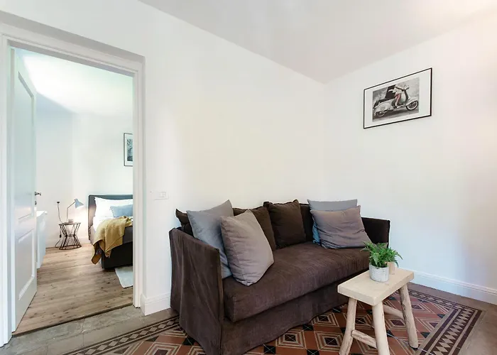 Вилла Casasco - By Myhomeincomo