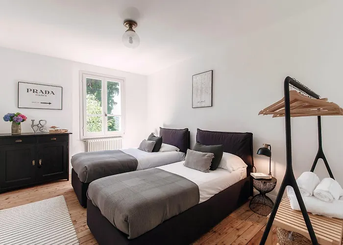 Casasco - By Myhomeincomo *