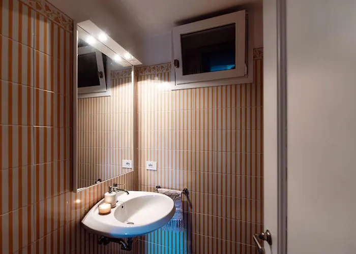 Вилла Casasco - By Myhomeincomo