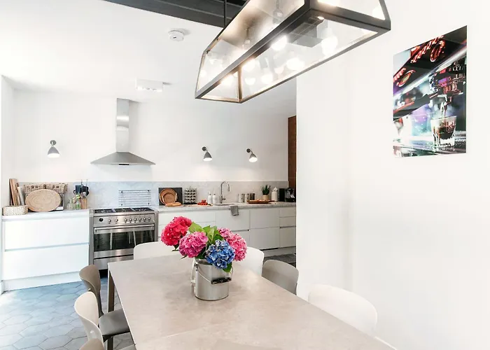 Вилла Casasco - By Myhomeincomo