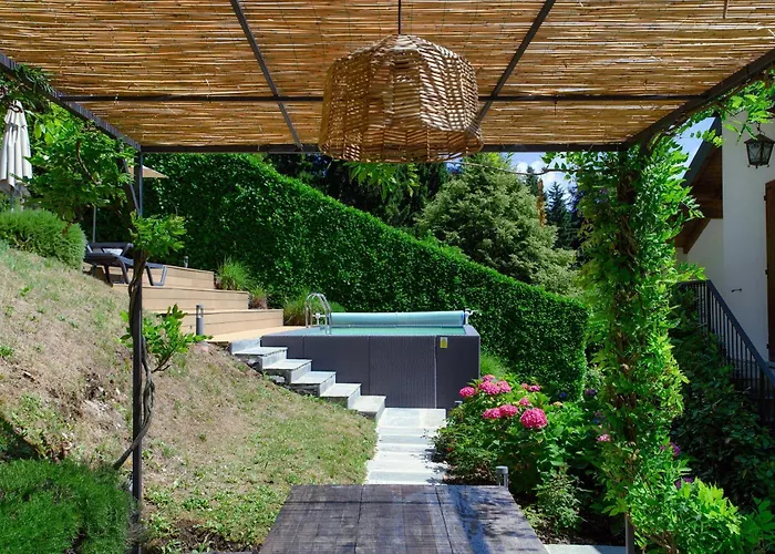 Вилла Casasco - By Myhomeincomo Casasco Intelvi