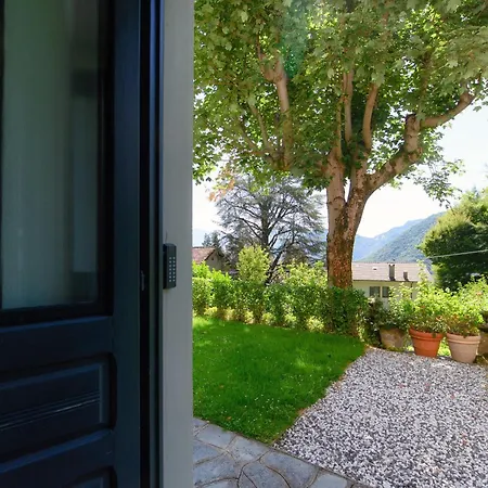 Villa Casasco - By Myhomeincomo