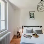 Villa Casasco - By Myhomeincomo
